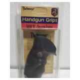 Pachmayr Handgun Grib