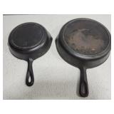 Lot of 2 cast iron skillets