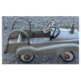 Childï¿½s vintage Fire & Rescue Pedal Car