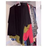 Estate Lot of Womenï¿½s Plus Size Tops