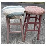 2 pair of stools