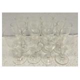 Set of 12 small stemmed glasses Set of 12 small stemmed glasses