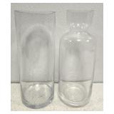 Lot of 2 decorative glass vases