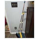 Broom & Dust Pan