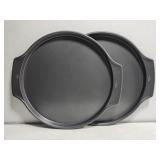 Set of Wilton pizza pans