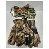 2 pairs of XL Outfitters Ridge gloves