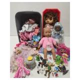 Lot of baby dolls and more
