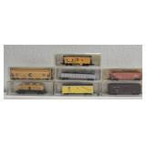Set of 7 model power N scale freight cars