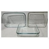 3 glass Pyrex dishes