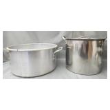 Lot of 2 pots