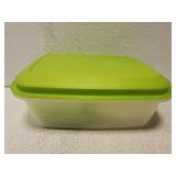 Lot of starplast tupperware