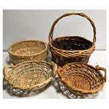 Lot of 4 baskets