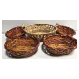 Lot of 5 baskets