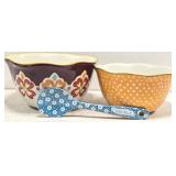 Large Ceramic Pioneer Woman Bowls & Spoon