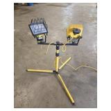 Yellow shop light working