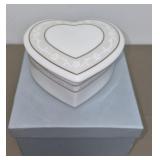 Wedgewood heart jewelry box