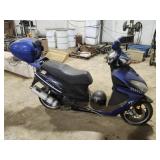 Blue LF150T-6 gas scooter AS IS