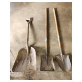 Lot of 3 shovels
