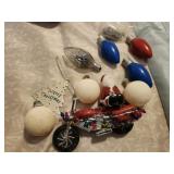 Vintage style light buds