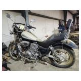 Cream Yamaha Virago 1100 2 seater AS IS
