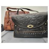 Lot of 2 leather purses