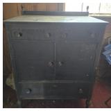 Antique like wood chest