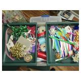 Estate lot of gift wrap items