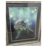 Large & vibrant sea turtle print