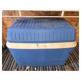 Rubbermaid blue cooler