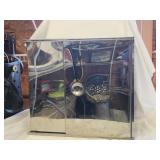 Stainless steel cabinet w hand towels