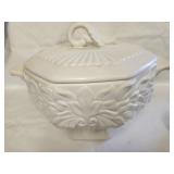 Ceramic like serving dish