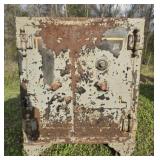 Extremely heavy antique safe AS IS