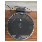 IRobot Roomba Vacuum WORKING