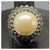 Sterling silver faux pearl size 7.5 ring