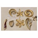 Lot of 8 Vintage Brooches