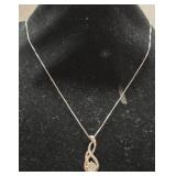Beautiful sterling silver necklace and pendant