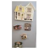 Lot of wall decor