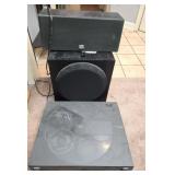 Lot of a technics disc player and 2 speakers