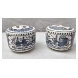 Blue and white tea cup-shaped salt & pepper shaker