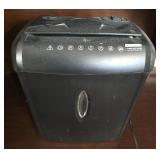 Pen+Gear WM672XA paper shredder