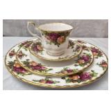 4 pcs set Royal Albert Old Country Roses 1962