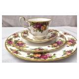 4 pcs set Royal Albert Old Country Roses 1962