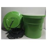 Green spin mop bucket