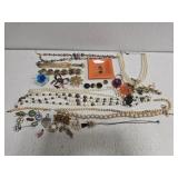 Estate lot of jewlery