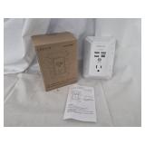 QINLIANF 5-outlet extender New in box