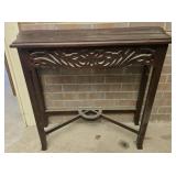 Accent table