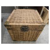 Wicker box