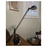 Adjustable desk lamp tested and works