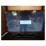 28' insignia TV