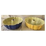 Lot of 2 bundt pans